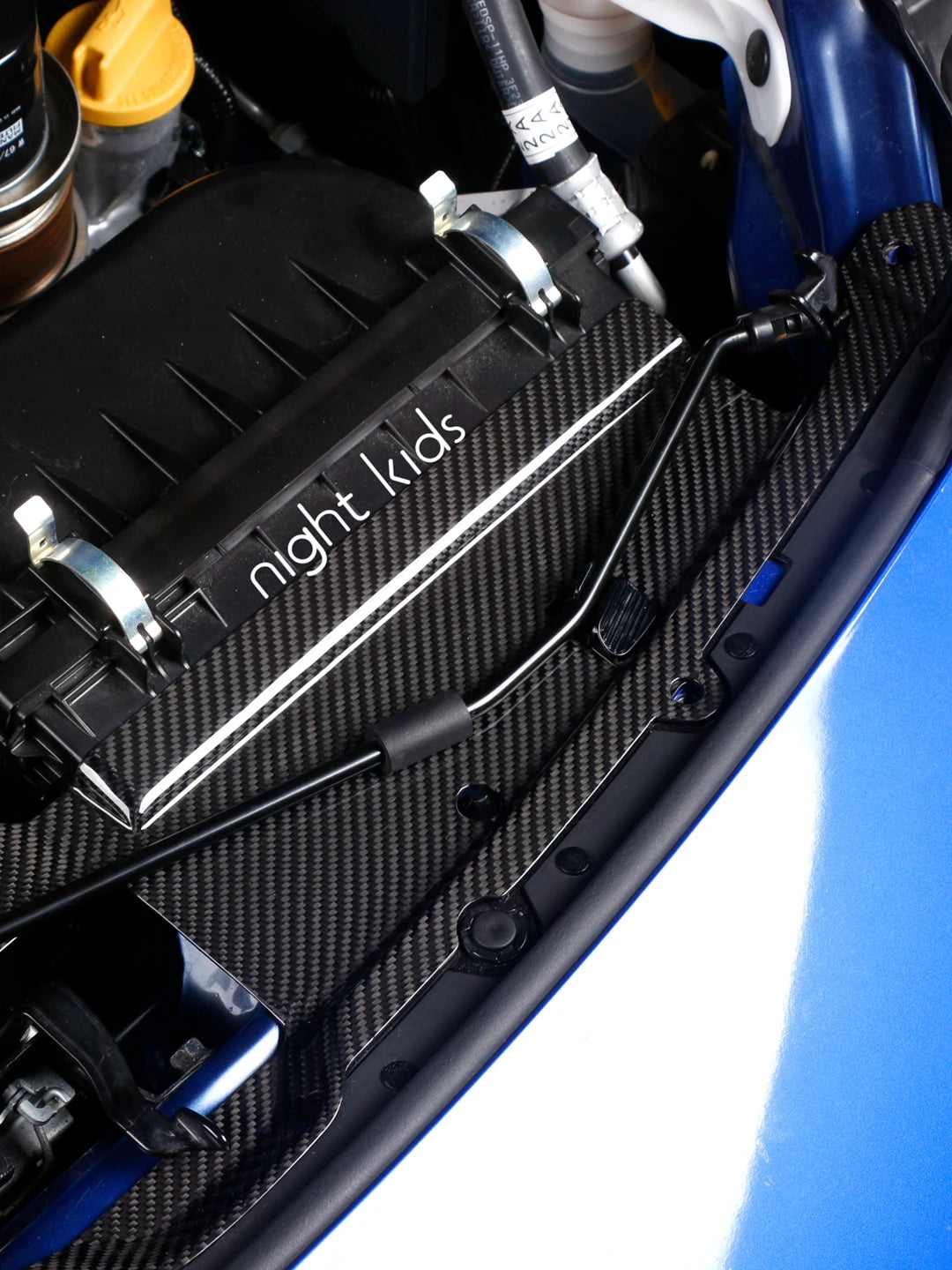 Night Kids | Rivestimento in fibra di carbonio vano motore anteriore FA24 | GR 86 BRZ II | opaco / lucido