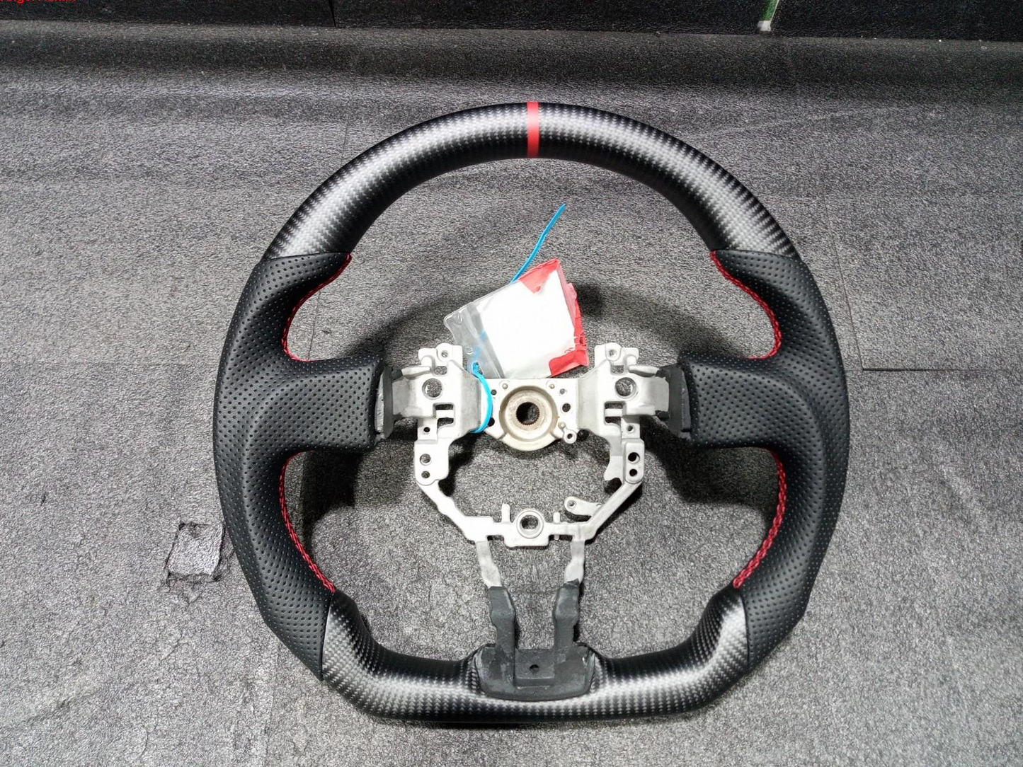 GreenFuchs | Carbon steering wheel | GR86 & BRZ II