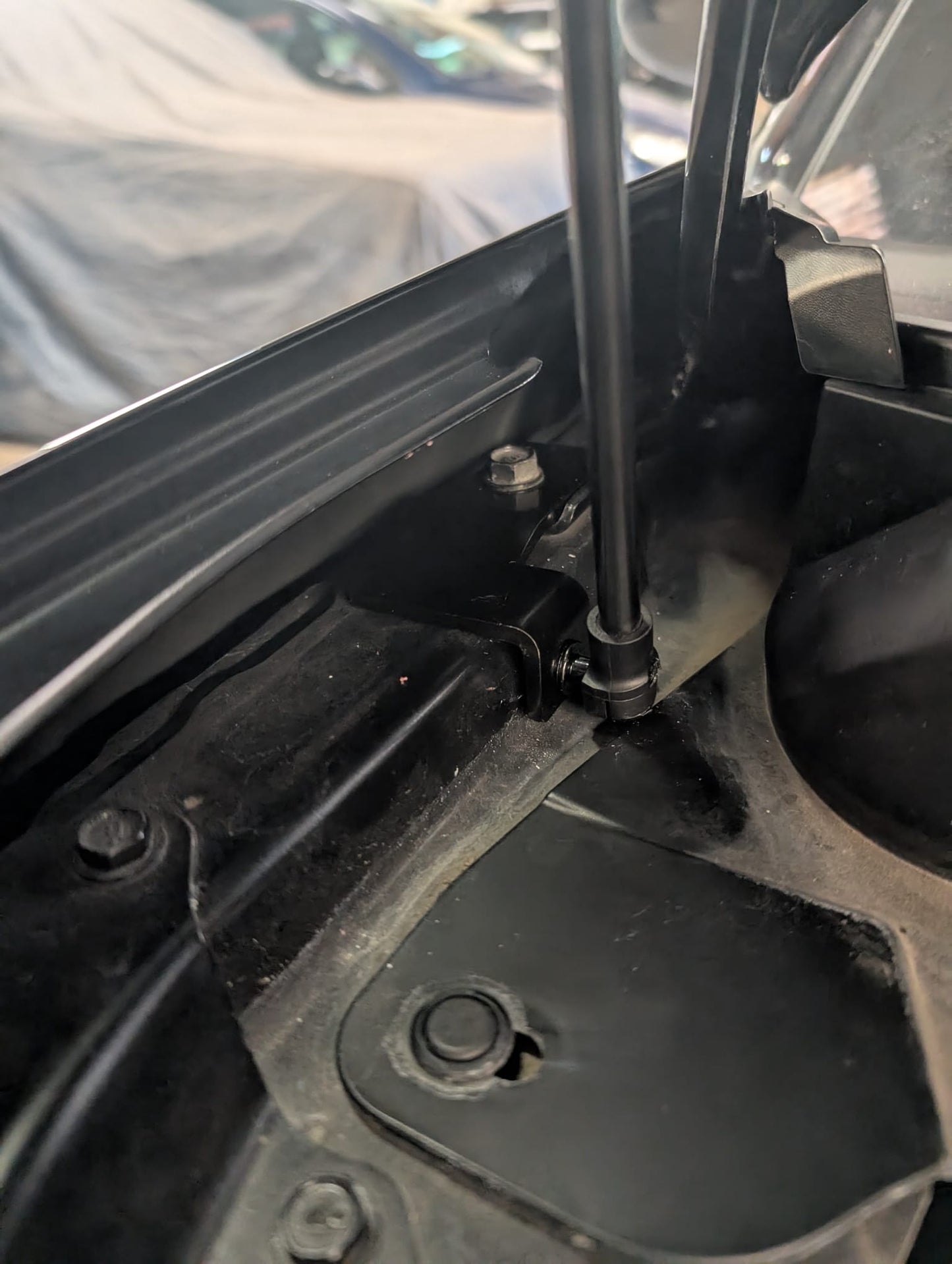 GreenFuchs | Motorhauben Dämpfer | GR86 & BRZ II