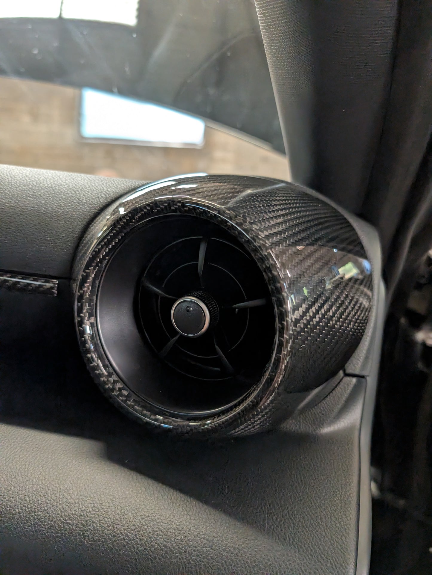 GreenFuchs | Rivestimento cruscotto passeggero in carbonio (adesivo) | GR86 e BRZ II