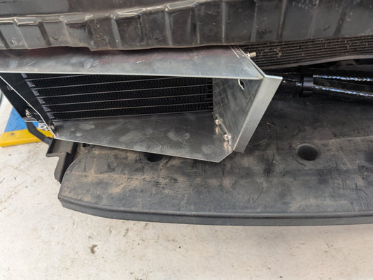 GreenFuchs x SKCustom | Radiatore dell'olio a 10 file con termostato (+ deflettore aria) | GT86 e BRZ I